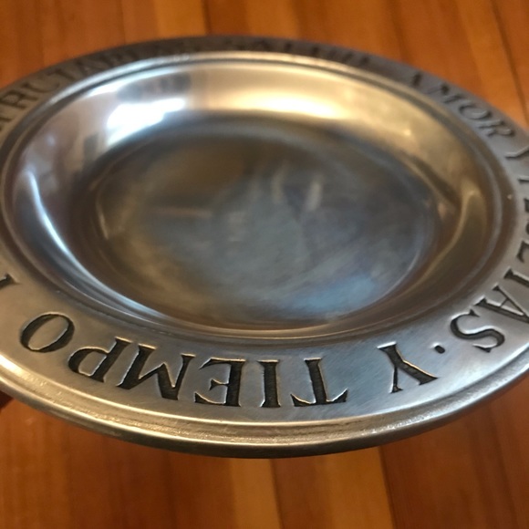 Wilton Columbia shallow pewter bowl - Picture 3 of 4